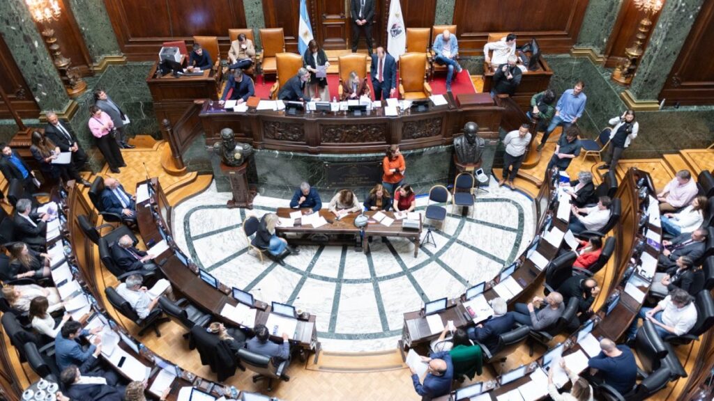 Imagen editorial relacionada con: Jorge Macri negocia una ampliación presupuestaria de $2,6 billones ante la aceleración inflacionaria