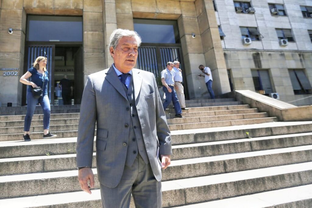 Imagen editorial relacionada con: Escándalo en el juicio de Cuadernos: el abogado Juan Manuel Ubeira insultó al fiscal Stornelli
