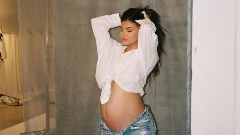 Imagen editorial relacionada con: Kylie Jenner revela su experiencia más complicada durante el embarazo de su hijo Aire