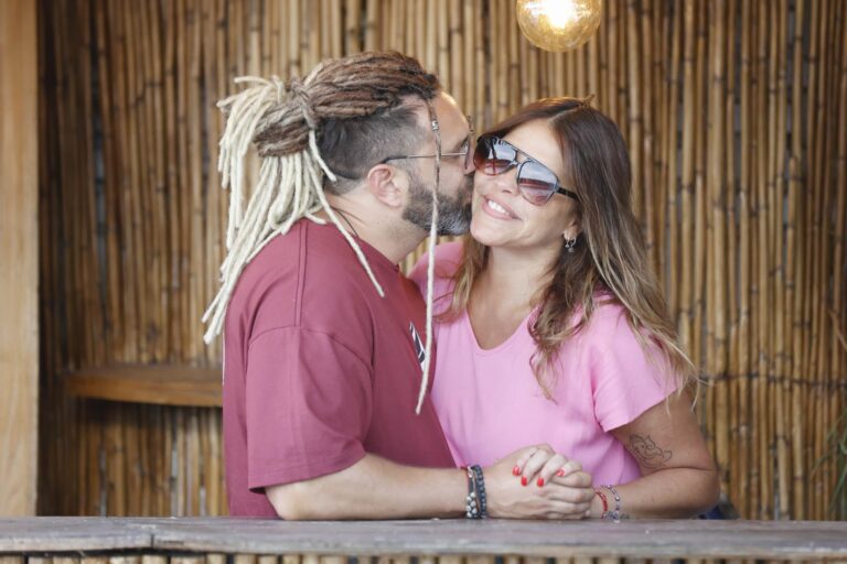 Imagen editorial relacionada con: Nazarena Vélez reveló el ritual de convivencia que mantiene con Santiago Caamaño en su hogar