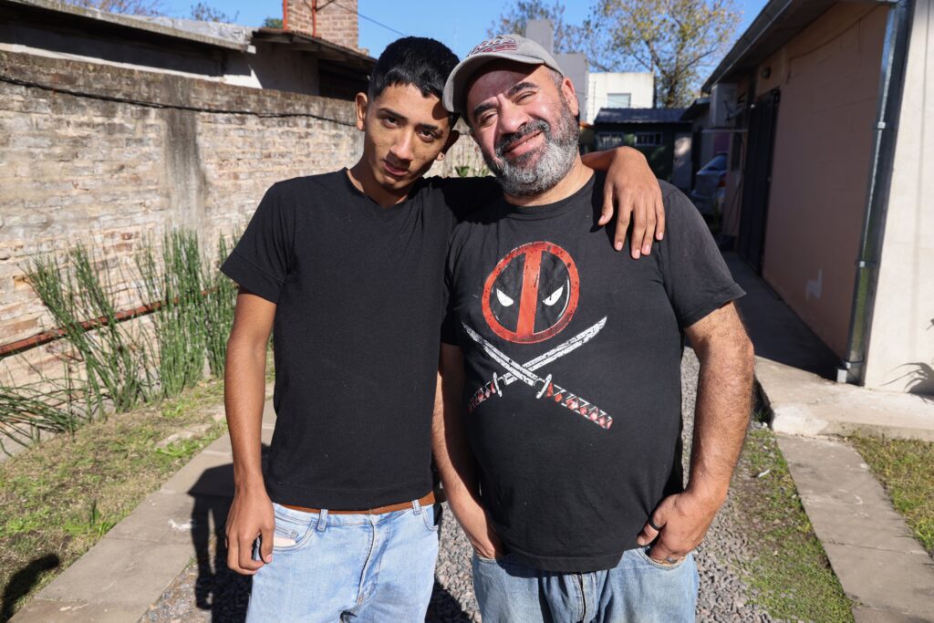 Adopción adolescente: la historia de superación de Sebastián y Nicolás