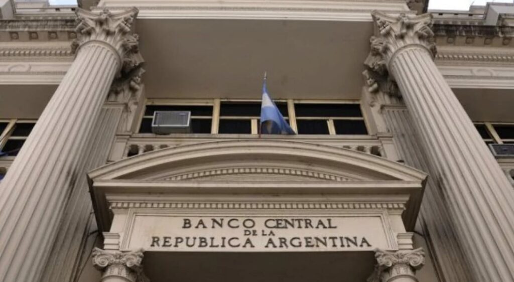 Imagen editorial relacionada con: El Banco Central advierte que la volatilidad del petróleo amenaza la desaceleración inflacionaria