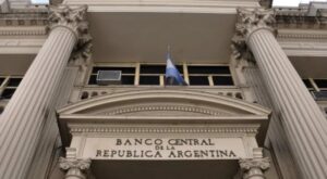 Imagen editorial relacionada con: El Banco Central advierte que la volatilidad del petróleo amenaza la desaceleración inflacionaria
