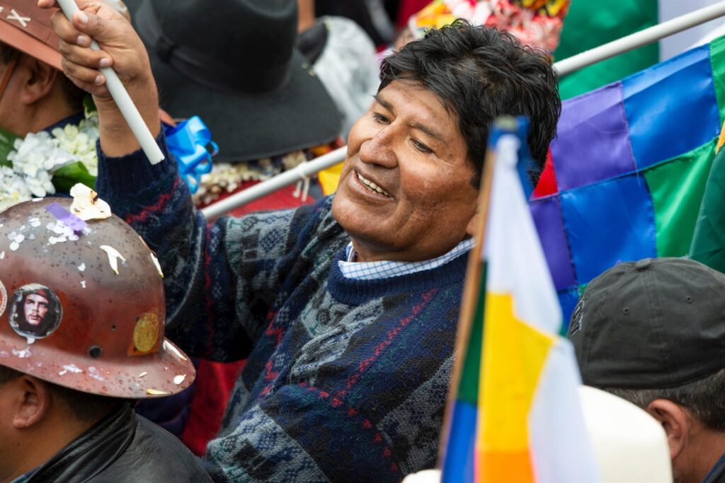 Imagen editorial relacionada con: La Justicia de Bolivia suspende el juicio contra Evo Morales por incomparecencia y ratifica su captura