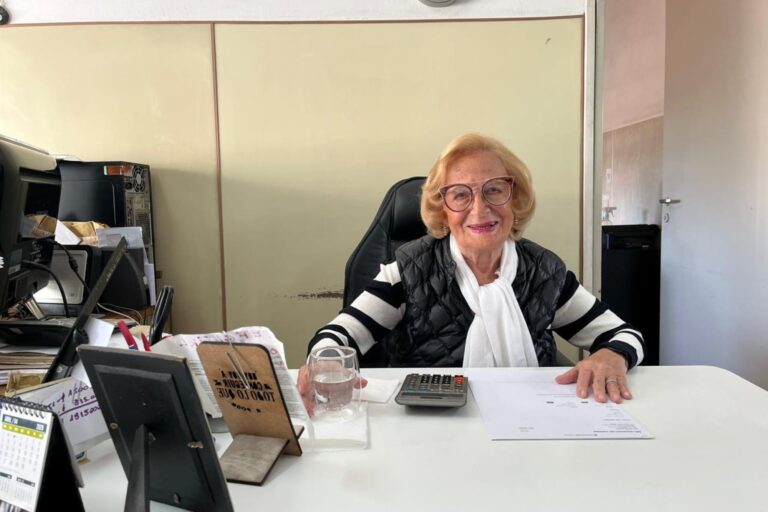 Imagen editorial relacionada con: Marta Echaul: la empresaria de 100 años que lidera una firma de transporte en Pompeya