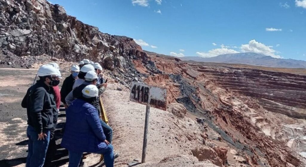 Imagen editorial relacionada con: Investigan una megaestafa minera en Salta con casi 60 víctimas y una detenida