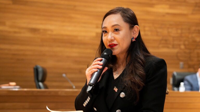 Imagen editorial relacionada con: Renunció la alcaldesa de Arcadia tras admitir que operaba como agente encubierta de China