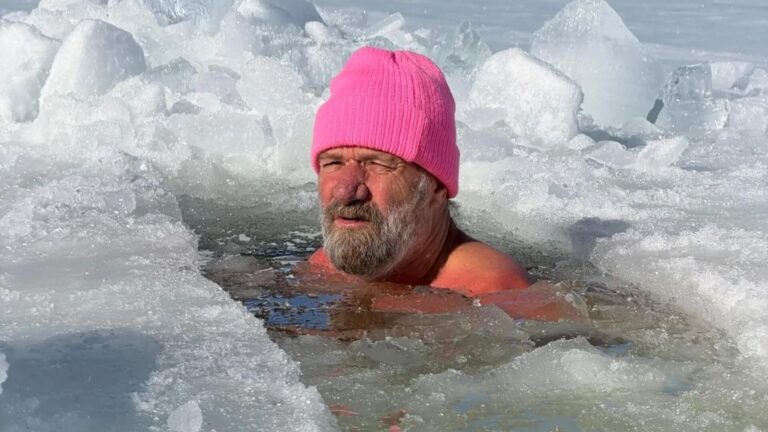 Imagen editorial relacionada con: Wim Hof impulsa un método de resistencia extrema para optimizar el sistema inmunológico y cerebral