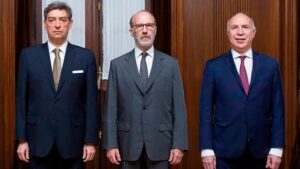 Imagen editorial relacionada con: La Corte Suprema validó la ampliación a nueve miembros del máximo tribunal de Santa Cruz