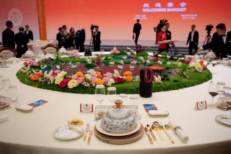 Imagen editorial relacionada con: Xi Jinping recibió a Donald Trump en Beijing con un banquete de alta diplomacia y acuerdos energéticos
