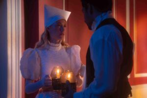Emma Corrin y Nicholas Galitzine estrenan Las 100 noches del deseo
