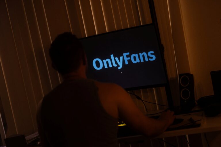 Filtración masiva en OnlyFans expone datos de 340 millones de cuentas