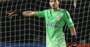 Matías Viña recordó su paso por el arco de River en Uruguay