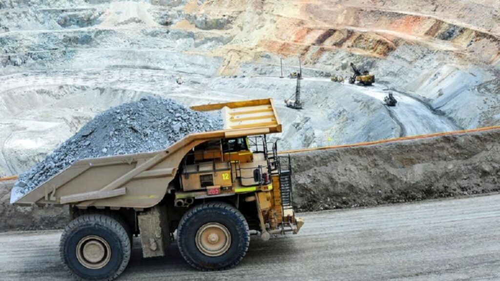 Minería y energía duplicaron su capacidad de generar divisas en dos