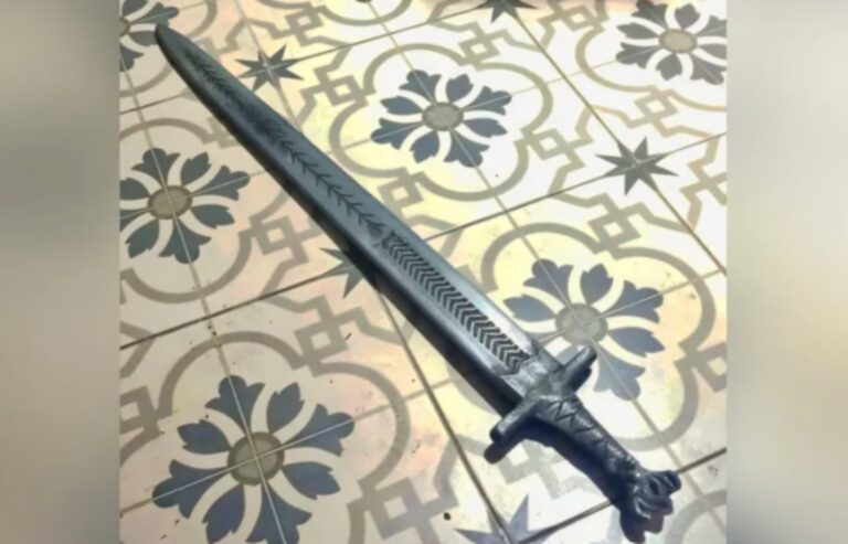 Un hombre atacó con una espada a su ex pareja y a su sobrina en Pilar