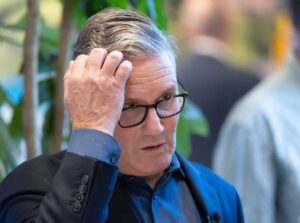 Renunció Keir Starmer: el primer ministro británico deja el cargo