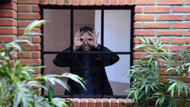 Leandro Erlich inaugura una retrospectiva masiva en el Grand Palais