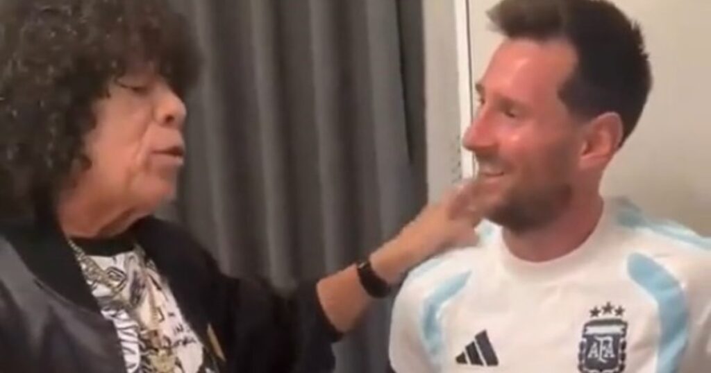 Messi y La Mona Giménez se reunieron en la concentración de la