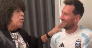 Messi y La Mona Giménez se reunieron en la concentración de la