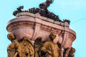 El mausoleo de Manuel Belgrano: del mármol de una cómoda al honor