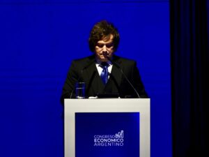 El BCRA alcanzó la meta de reservas y el Senado desafió a Milei