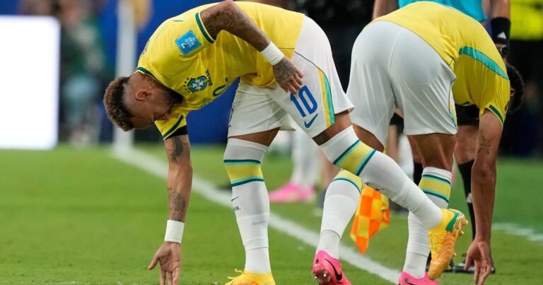 Neymar volvió a jugar un Mundial tras 981 días en el triunfo de Brasil