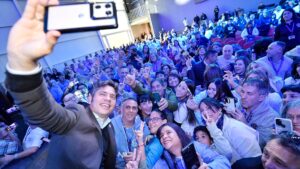 Kicillof viaja a Corrientes para profundizar su armado federal