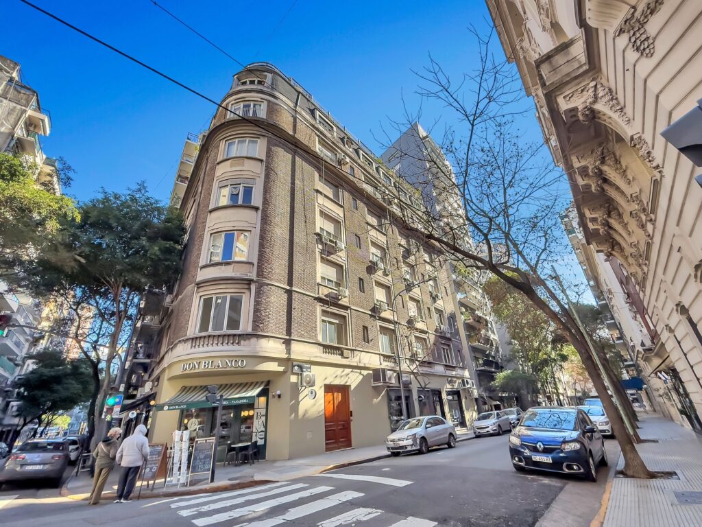 Venden por US$930.000 el departamento de la vecina de Cristina