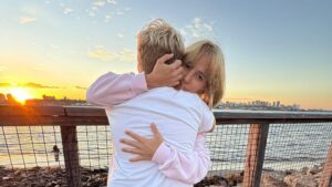 Luisana Lopilato celebró el egreso escolar de su hijo mayor Noah