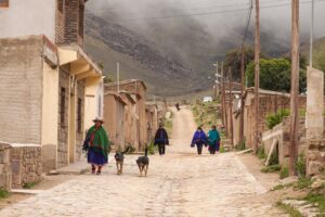 Diez pueblos ocultos de Argentina que atraen al turismo internacional