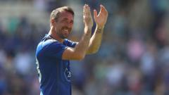 Christian Fuchs debuta en el cricket con un triunfo tras dejar el