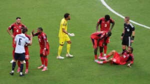 Uruguay empató con Cabo Verde en un duelo marcado por la polémica