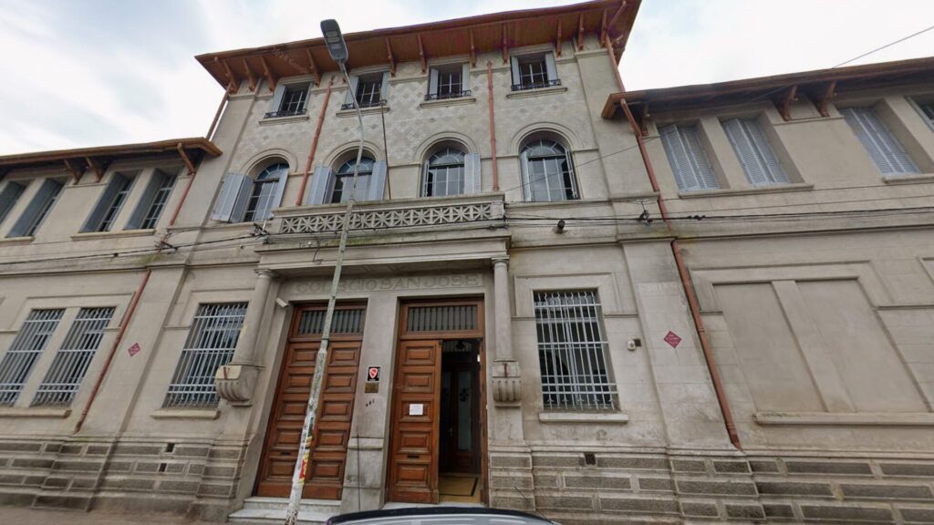 Un alumno fracturó la mandíbula a un docente en un colegio de Tandil