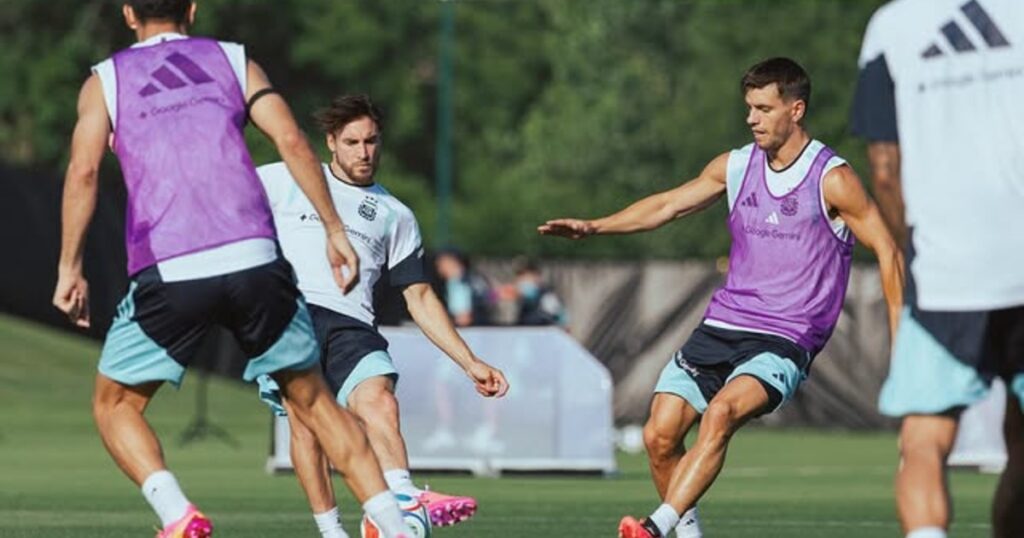 Scaloni ensaya variantes ante Honduras con López y Giay como titulares