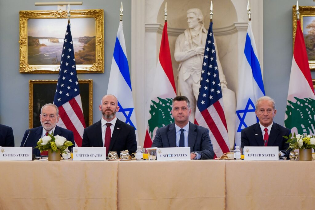 Israel y Líbano negocian en Washington bajo un frágil cese del fuego