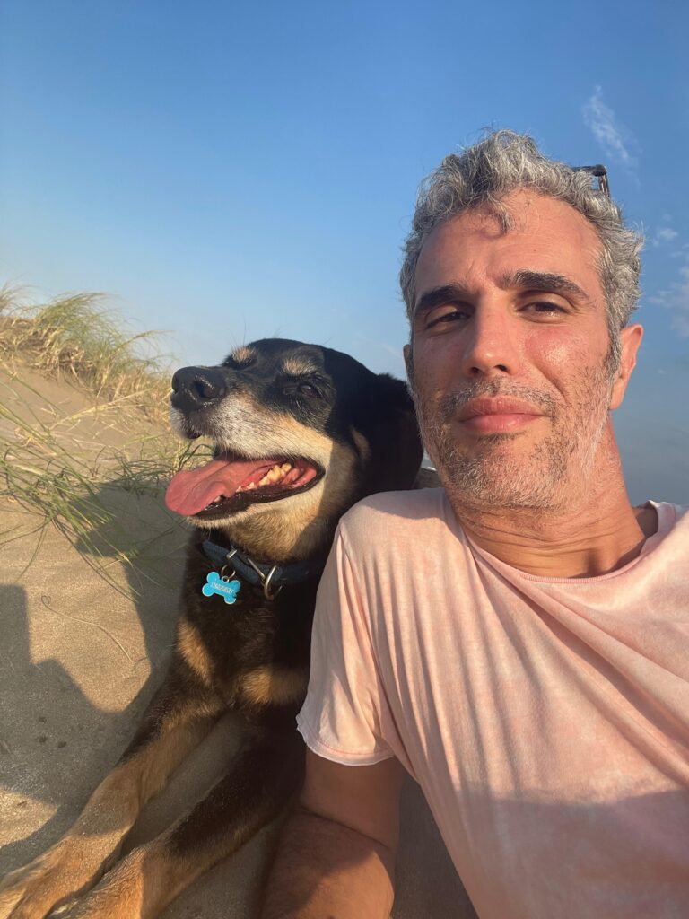 El rescate de Cacho: la historia del perro que cambió la vida de un