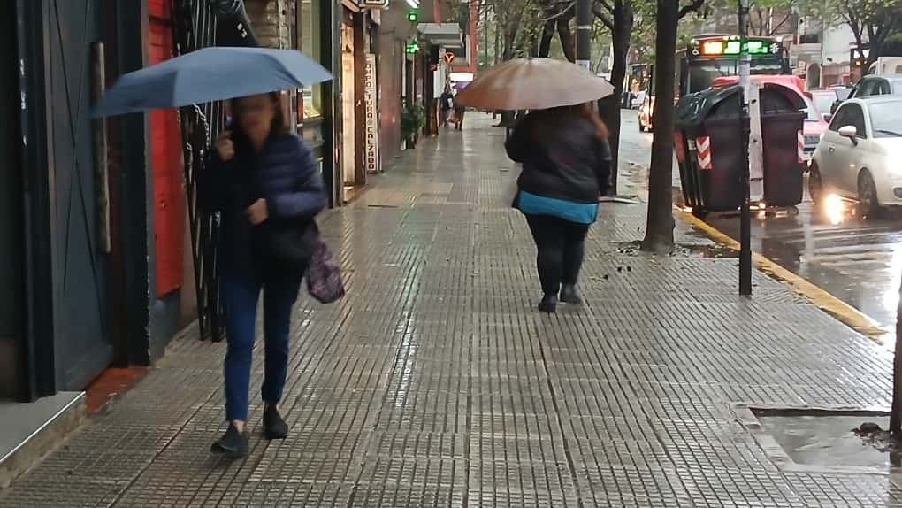 Lluvias en el AMBA y alerta por frío extremo en cuatro provincias