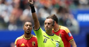 Darío Herrera debutó con solidez en el empate entre Bélgica e Irán