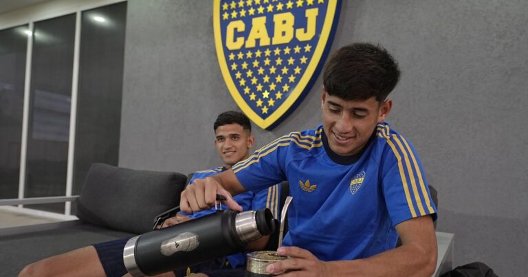 Arruabarrena subió a tres juveniles de Reserva en el inicio de Boca