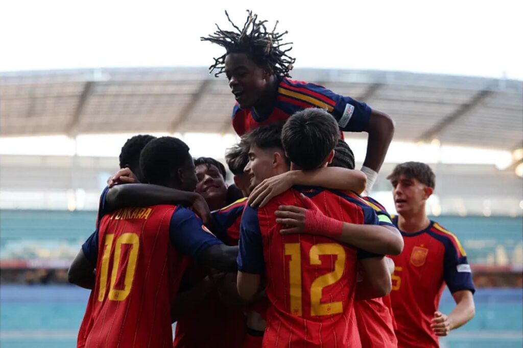 España e Italia definen hoy al primer finalista del Europeo Sub-17