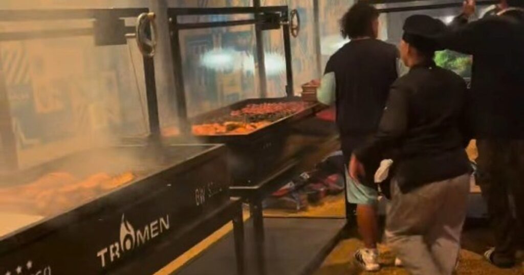 La Selección Argentina repite el ritual del asado en Kansas City