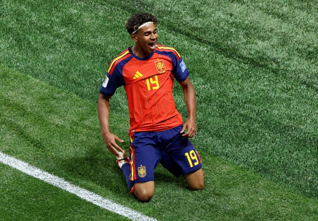 Uruguay y España definen el Grupo H en un duelo clave para Argentina