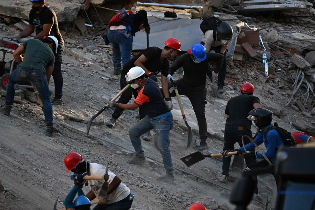 Venezuela: la cifra de muertos por el sismo asciende a 1450