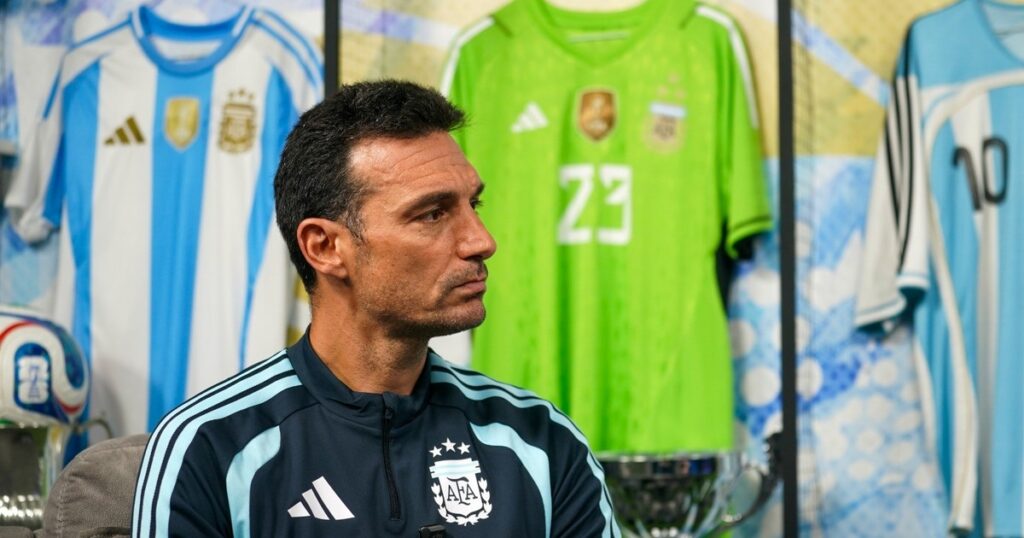 Scaloni ratificó la base de Qatar y advirtió sobre el recambio