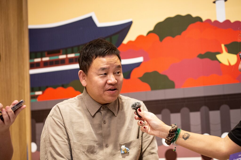 Kim Ho-yeon analizó en Buenos Aires el fenómeno global del healing