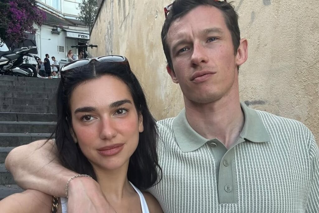 Dua Lipa y Callum Turner se casaron en una ceremonia privada en