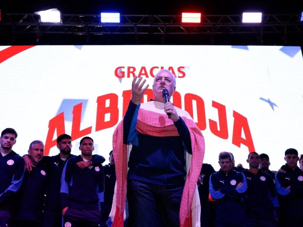 Alfaro lideró el regreso de Paraguay tras su histórica campaña