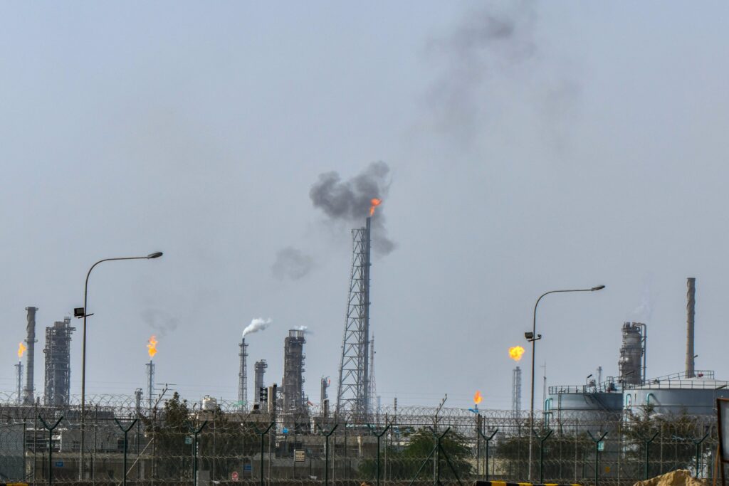 Irán atacó infraestructura crítica en Kuwait y bases de EE.UU. en