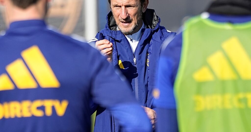 Boca enfrenta a Paranaense en Salta en una jornada de fútbol global
