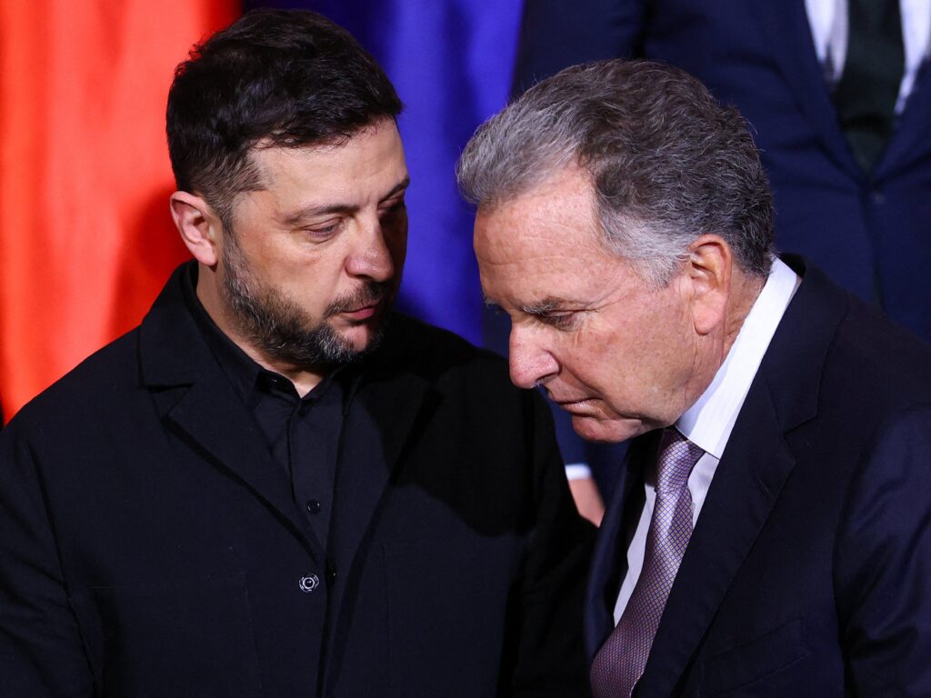 Zelensky coordina con enviados de Trump el reinicio del diálogo con